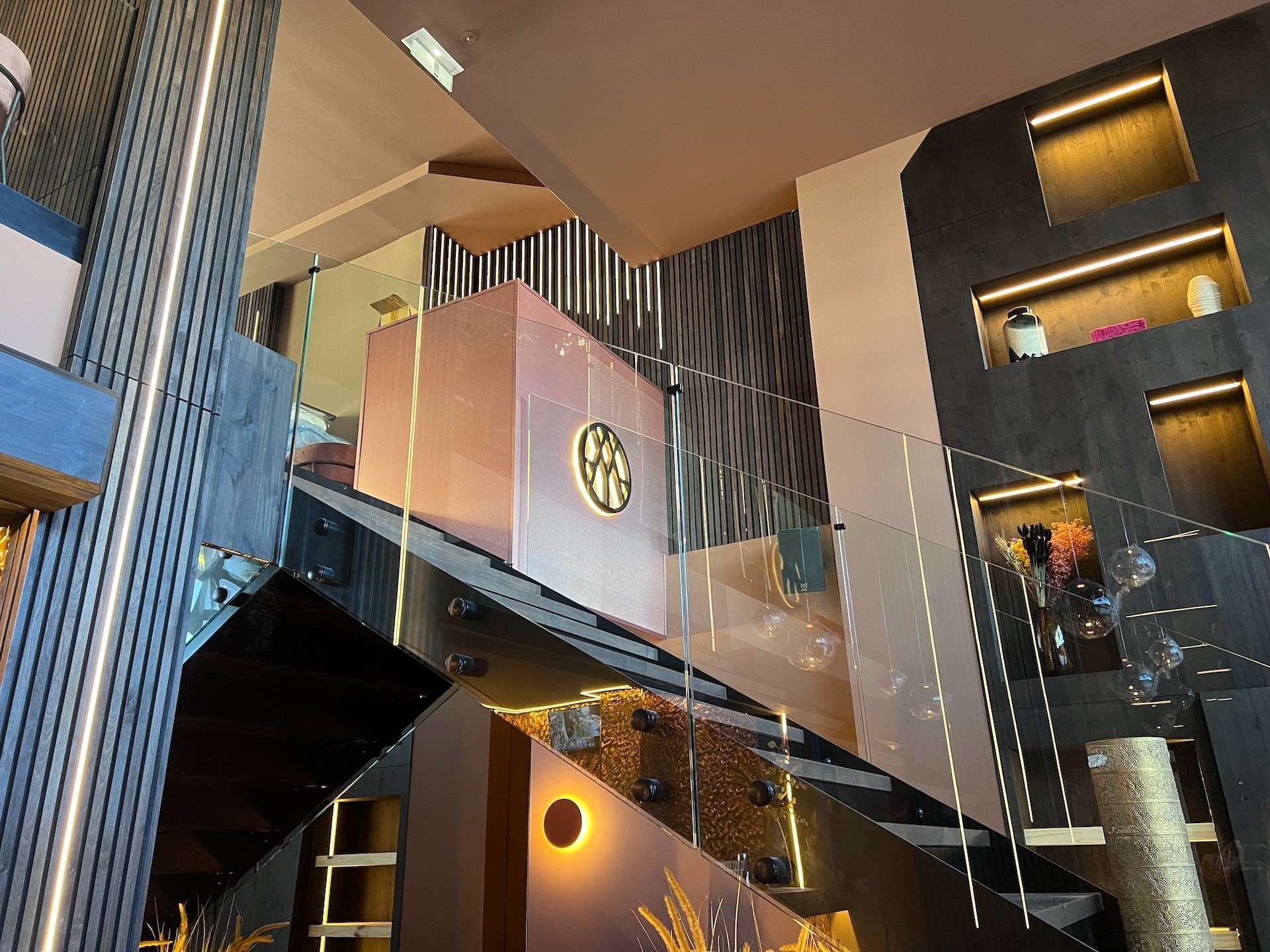 Architecture intérieure restaurant gastronomique Montpellier Port Marianne décoration architecte LEWISA home — vue 7